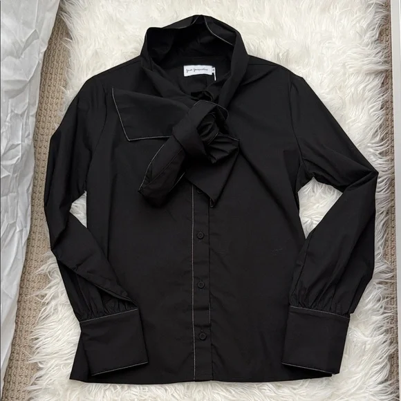 NWT Elegant Black Bow Blouse Sz Small - Picture 3 of 8